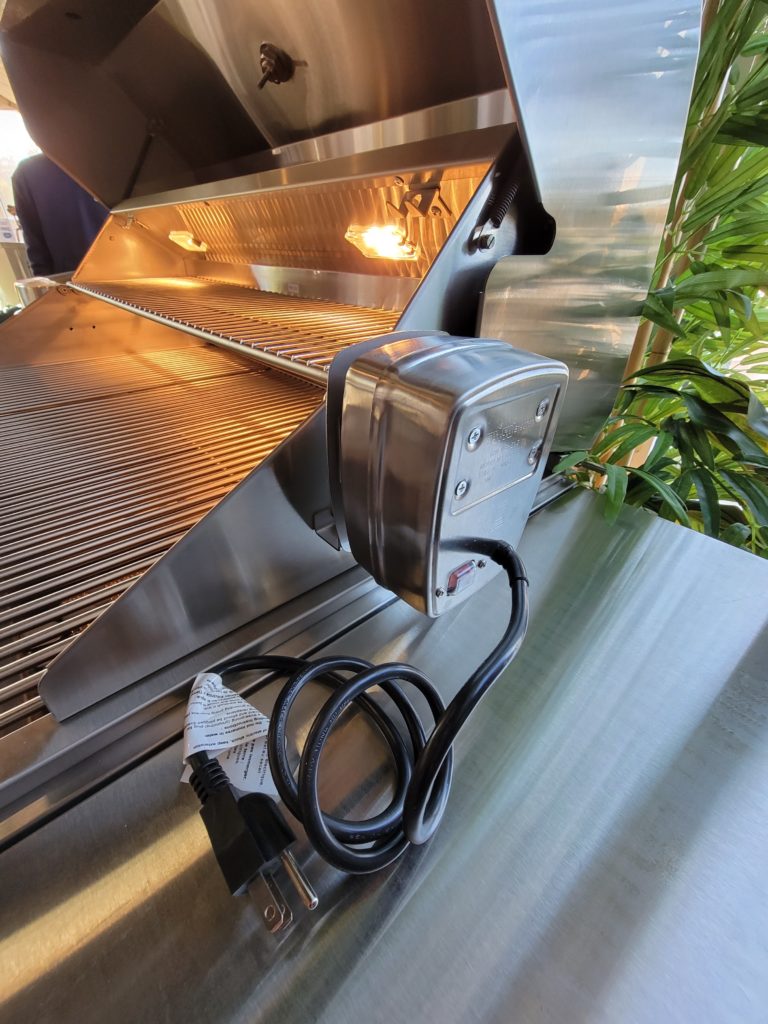 XO 42-Inch 4-Burner Built-In Natural Gas Grill - XOGRILL42-NG